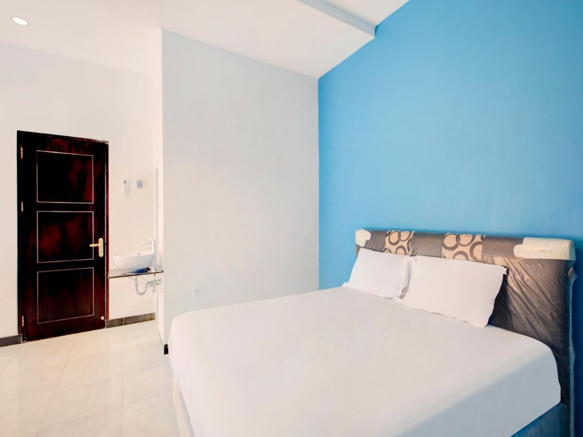 Oyo Life 3987 Kost Aditya Surabaya Dış mekan fotoğraf